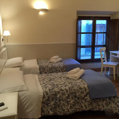 Relais Campanile Adelaide Florencia